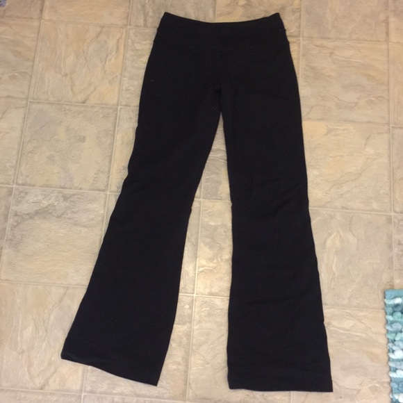 Lululemon boot cut size 4 - Picture 2 of 4